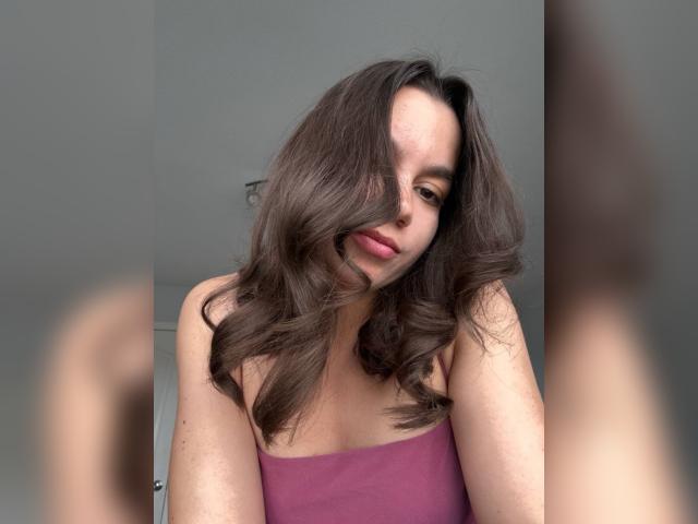 Visit Uvelia profile