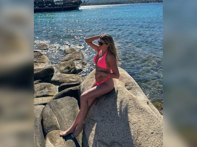 Visit SerenaVelvet profile