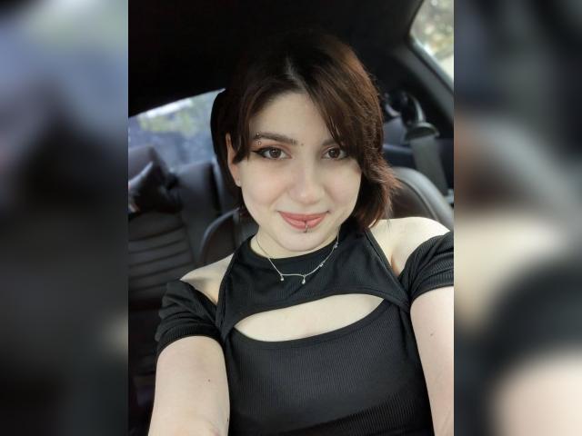 Visit JollyLoli0 profile