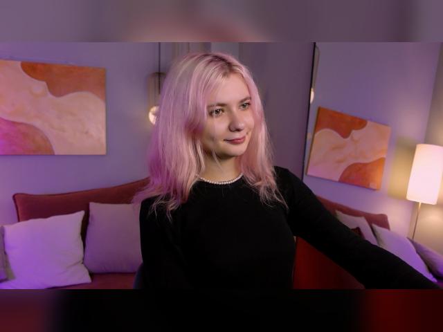 Visit RoxySun profile