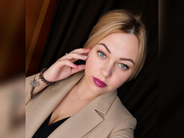 Visit PearlTemptation profile