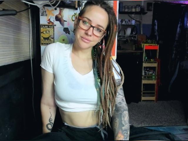 Visit LisaFoxy profile