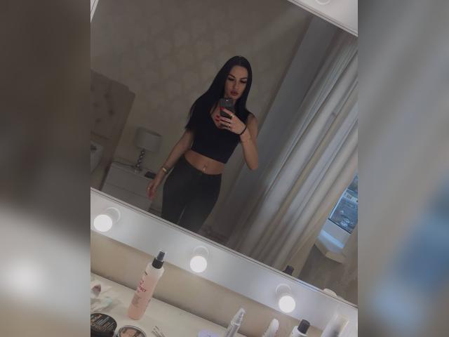 Visit Velmiora profile