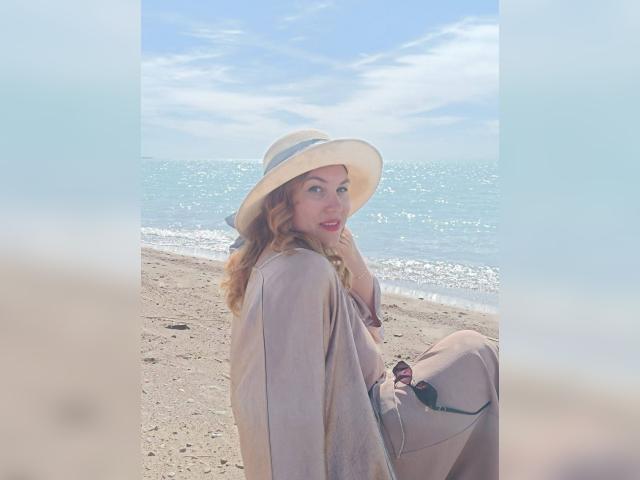 Visit Miraxelle profile