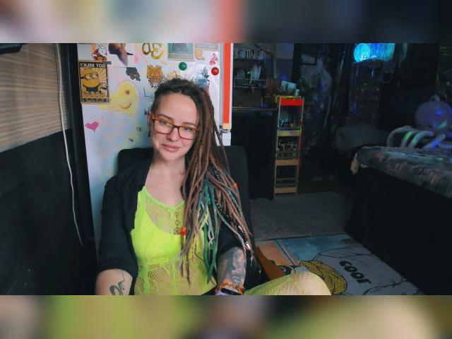 Visit LisaFoxy profile
