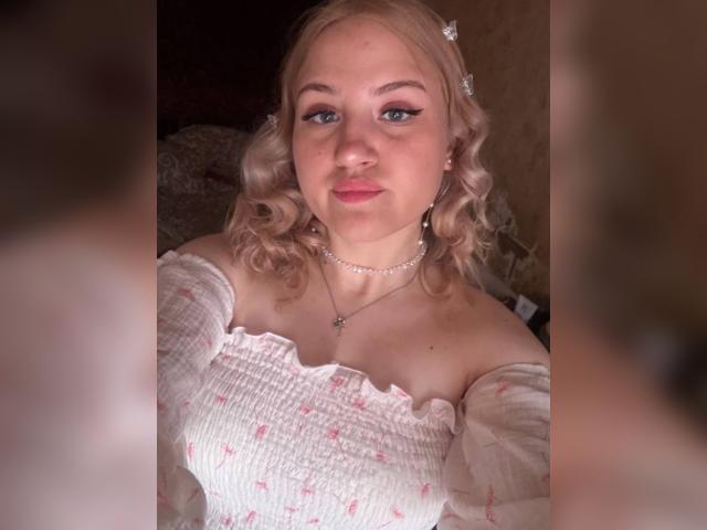 Visit AlisaLove profile