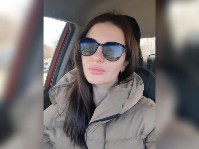 Visit Yasminaa1 profile
