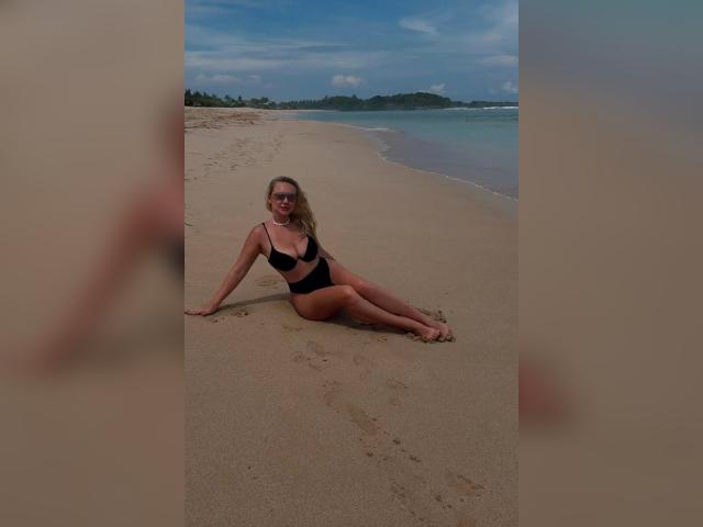 Visit aylin9999 profile