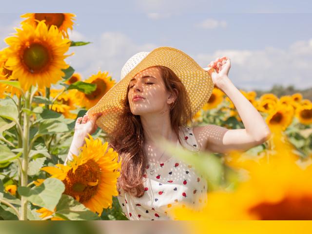 Visit YourNicole profile