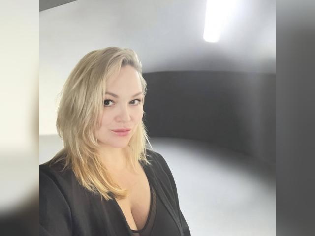 Visit Danikaa profile