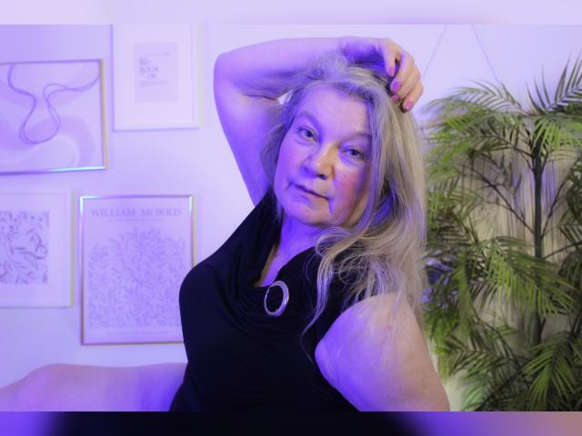 Visit NataliMellow profile