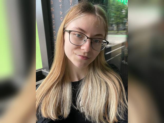 Visit Aliska profile