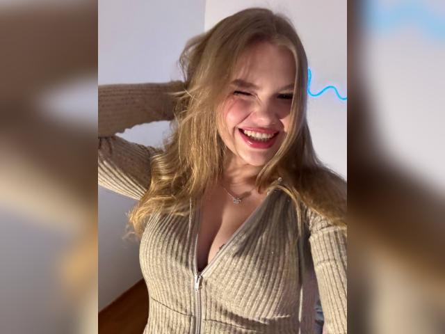 Visit ChloeSinclair profile
