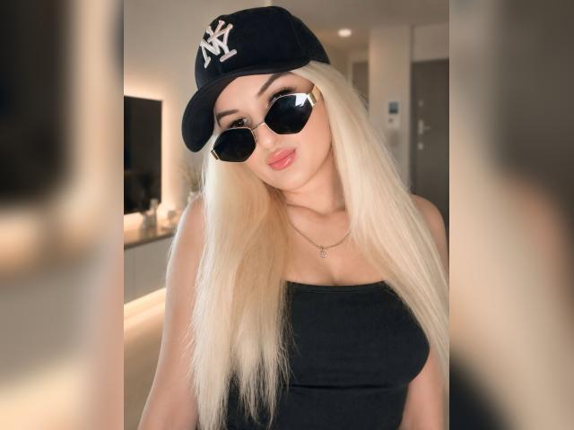 Visit AngelHoney profile