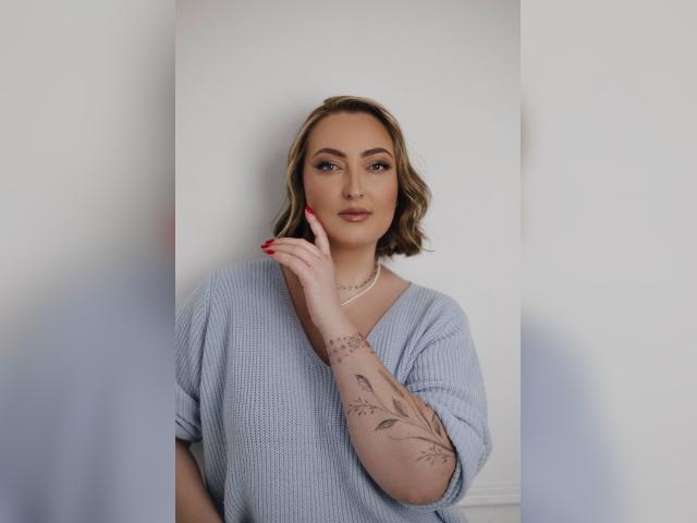 Visit JessicaVibe profile