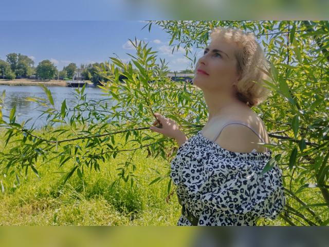 Visit LadySunnySoul profile