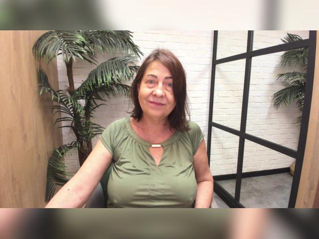 Visit LindaPassionate profile