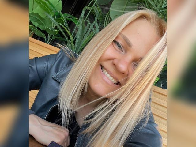 Visit TeonaWoman profile