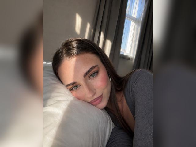 Visit Alinaaa profile