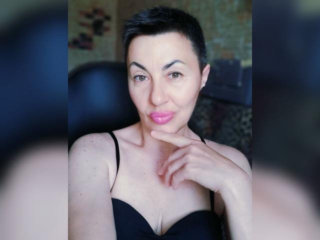 Visit Tianna33 profile