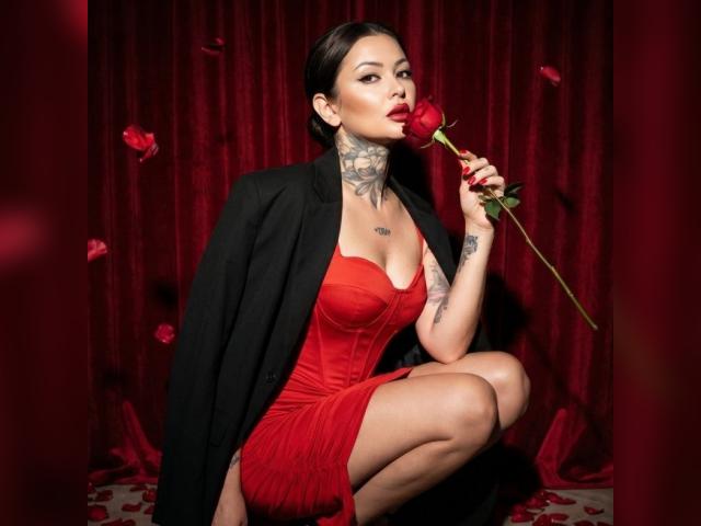 Visit BellaAleksa profile