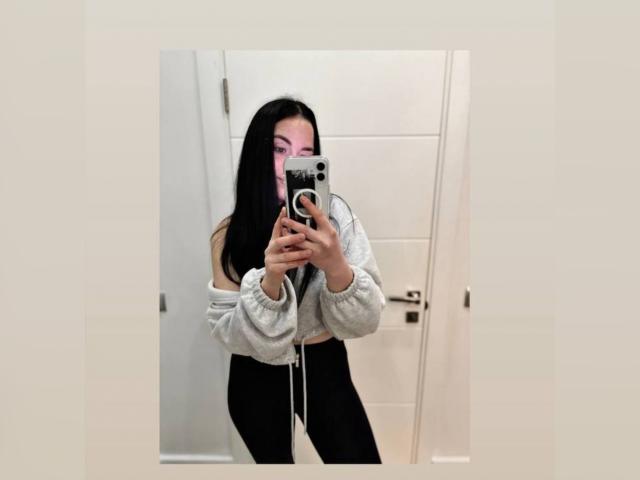 Visit KittyMayy profile