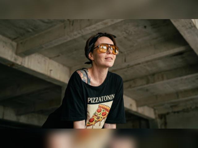 Visit SunkissedKris profile