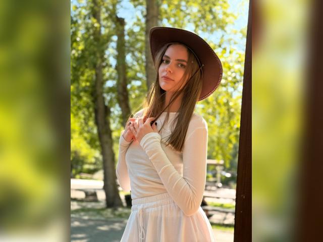 Visit AnnaSweet profile