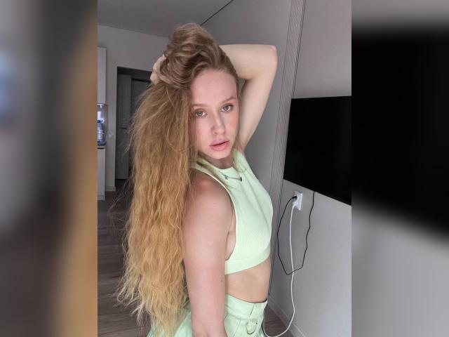 Visit LovelyAngel818 profile