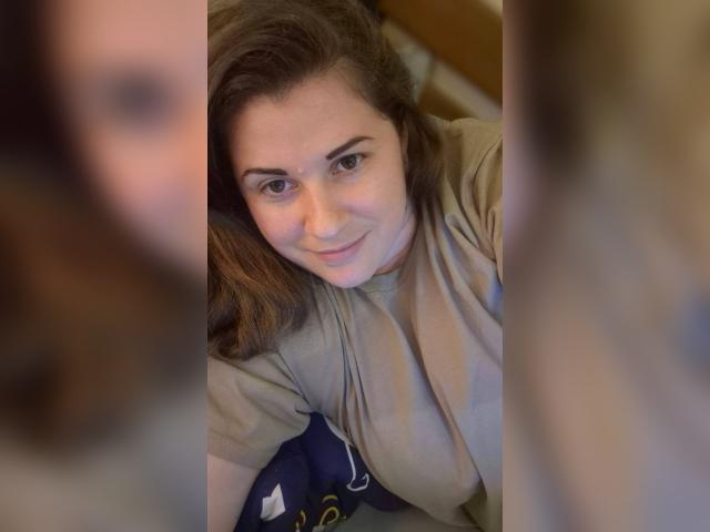 Visit Karinna profile