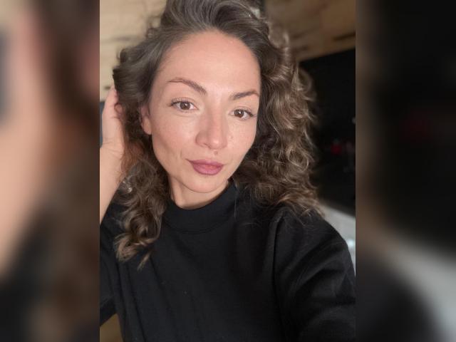 Visit IceBlondie profile