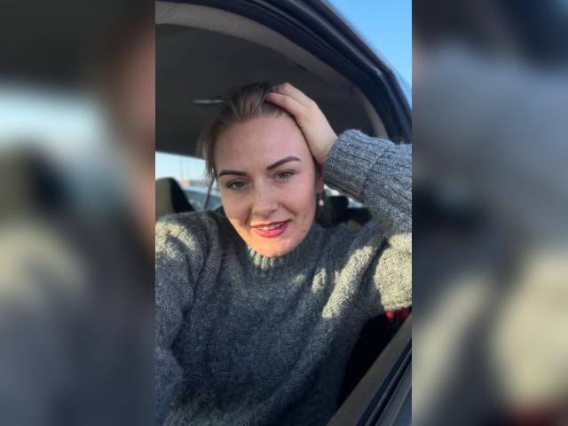 Visit xVelvetDaisy profile