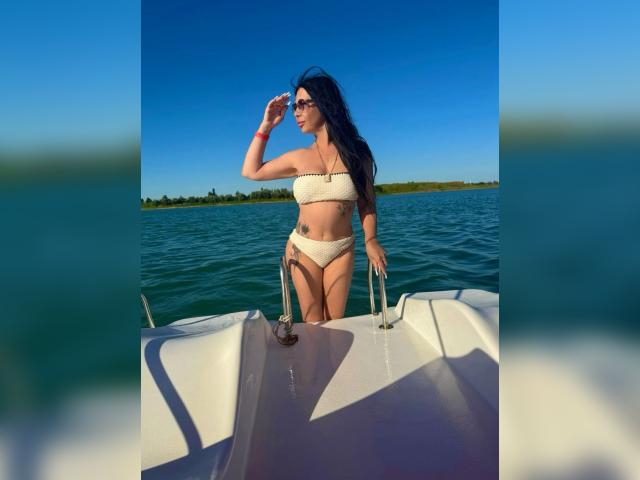 Visit M1onika profile