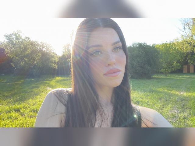 Visit ElinRixi profile