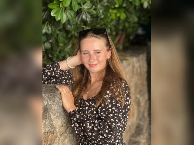 Visit Ytonisa profile
