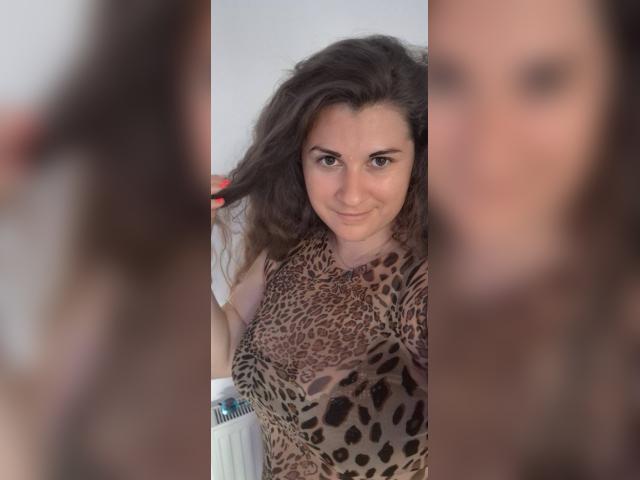 Visit Karinna profile