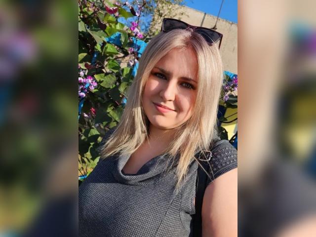 Visit MatureKitten69 profile