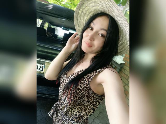 Visit LioraBlack profile