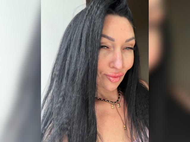 Visit 693RosyAura profile