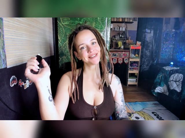 Visit LisaFoxy profile