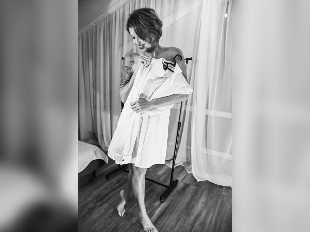 Visit Corena profile