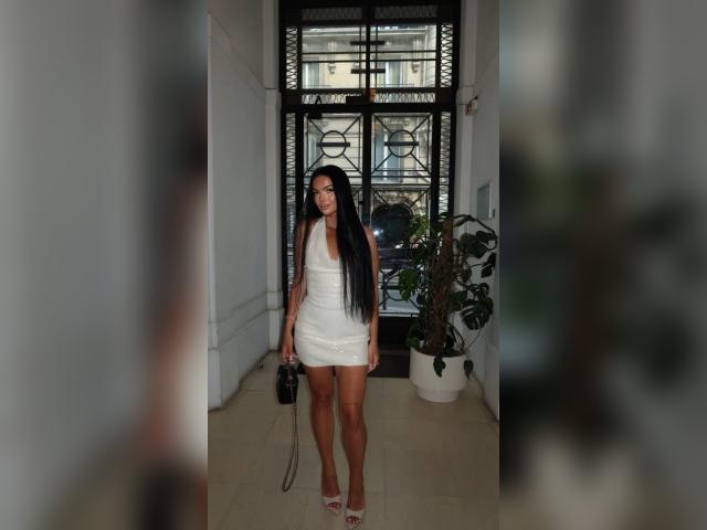 Visit Hotgirl1 profile