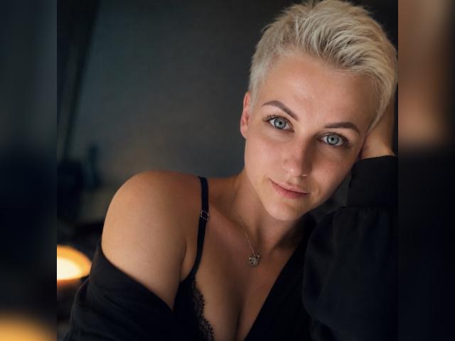 Visit YoutanPoluo profile