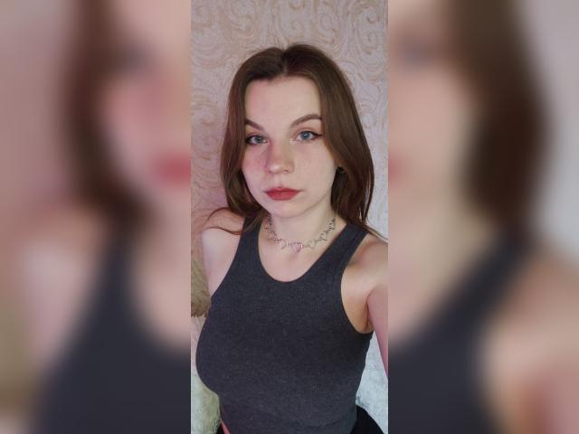 Visit xVelia profile