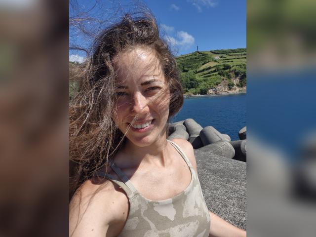 Visit ArianeEsther profile