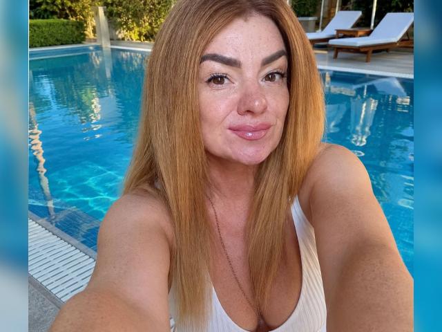 Visit 1Foxy profile