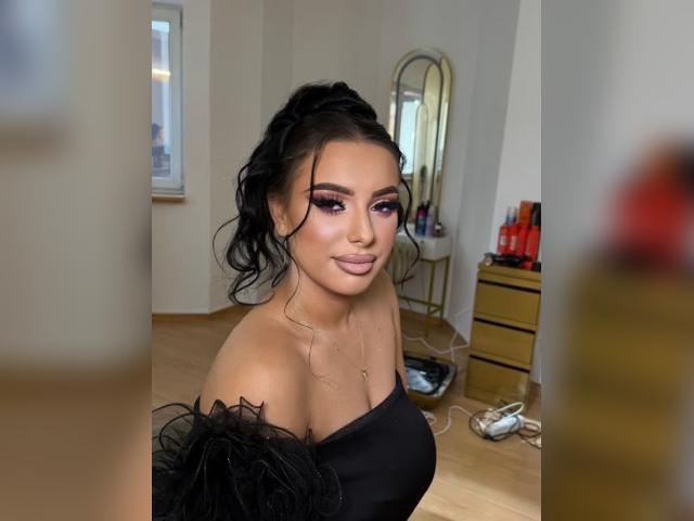 Visit LuciannaBell profile