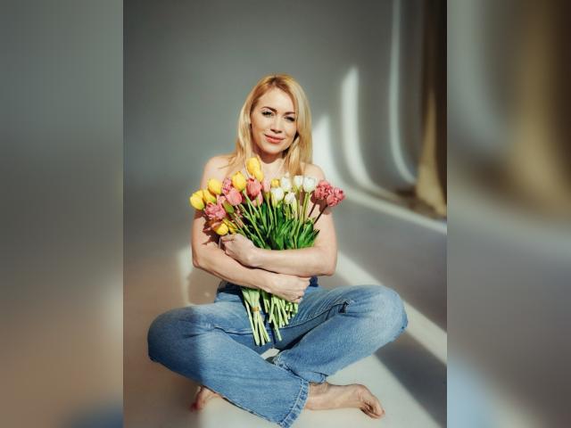 Visit LadyElyaWhisp profile