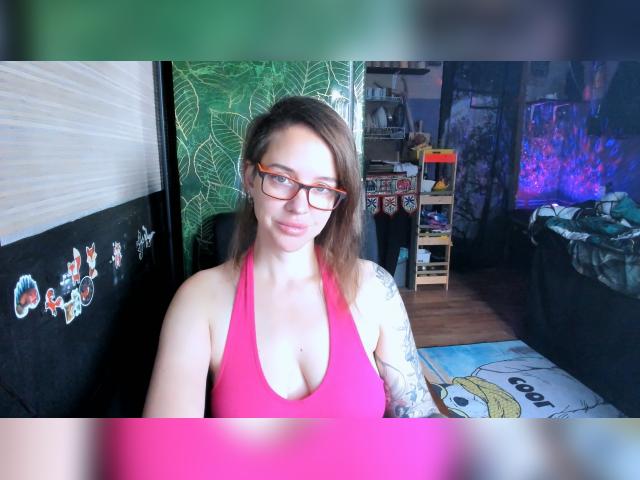 Visit LisaFoxy profile