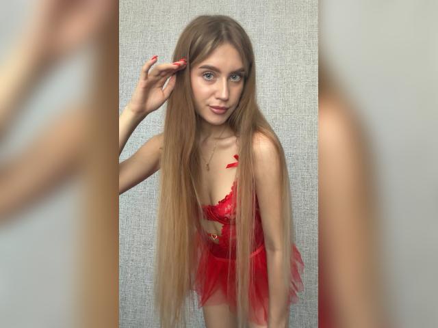 Visit FoxlunaXX profile